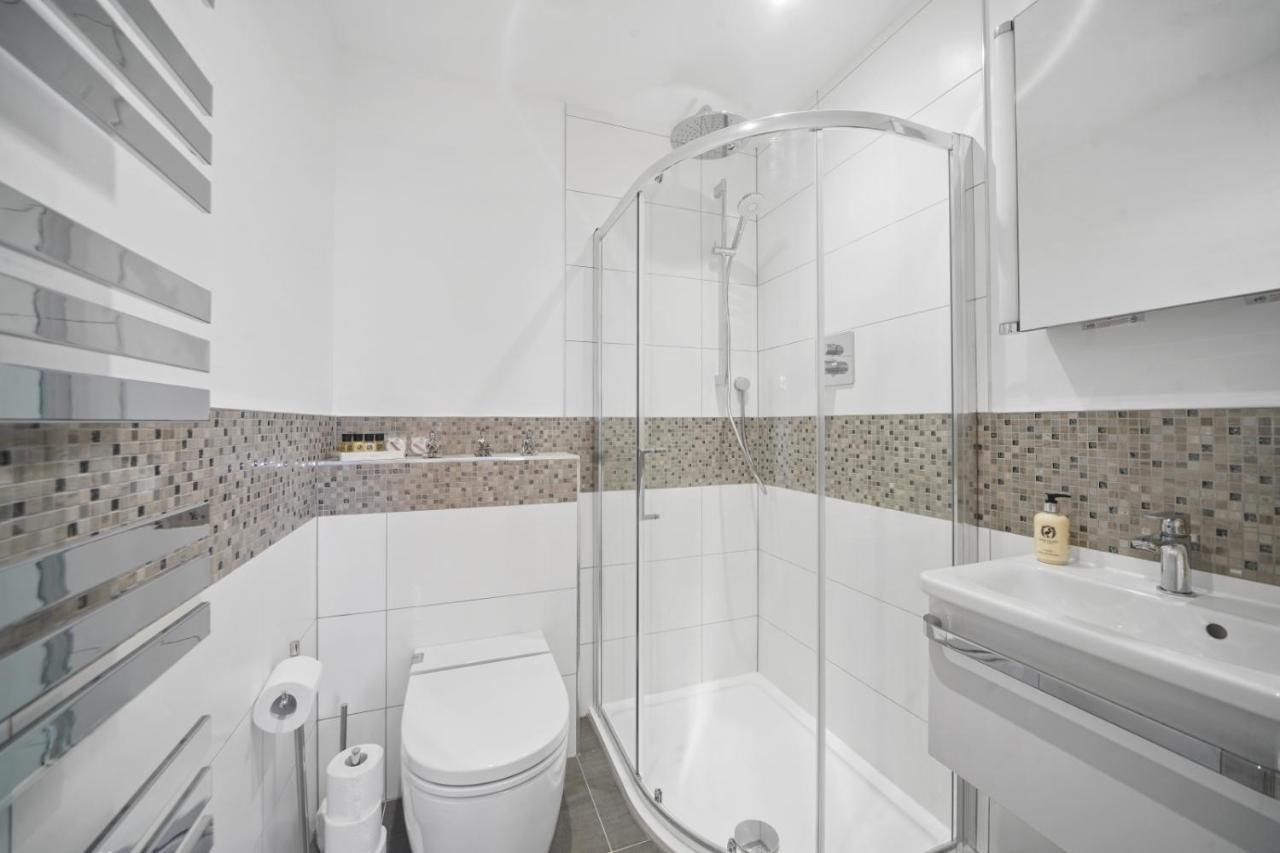 Flat 1 Bridge House Apartment Staines-upon-Thames Exterior foto