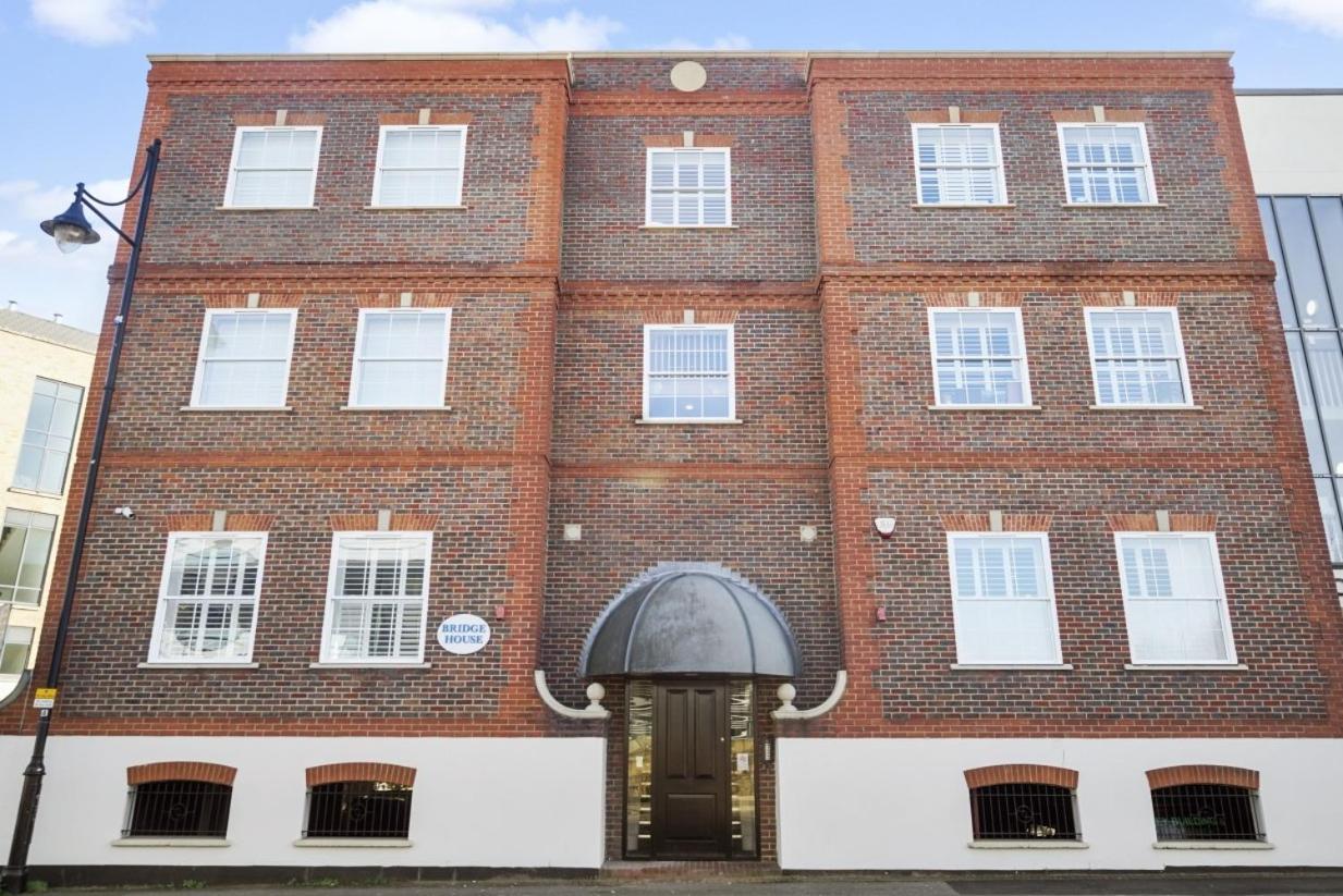 Flat 1 Bridge House Apartment Staines-upon-Thames Exterior foto